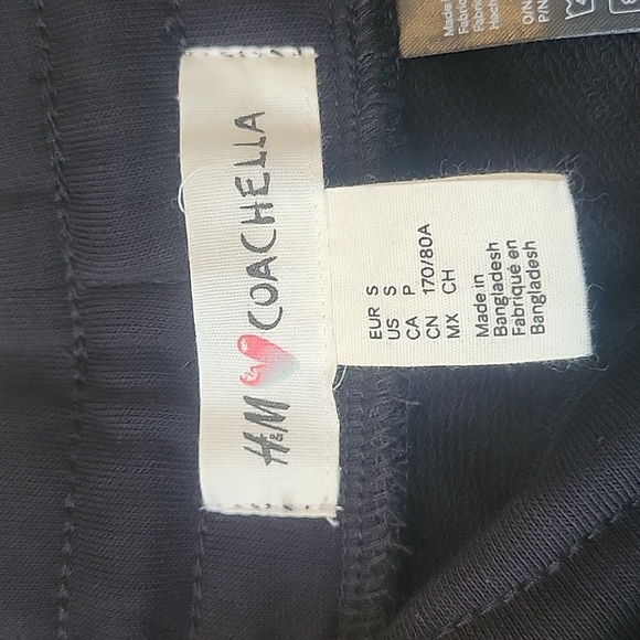 H&M Coachella Shorts - Picture 6 of 7